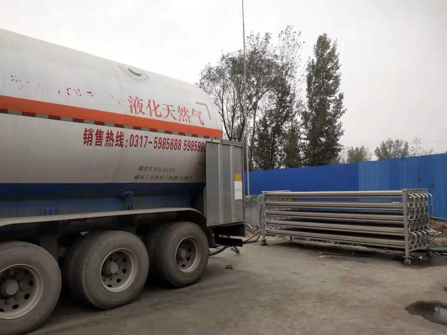 液化天然氣超車運(yùn)輸檢測(cè)現(xiàn)場(chǎng)