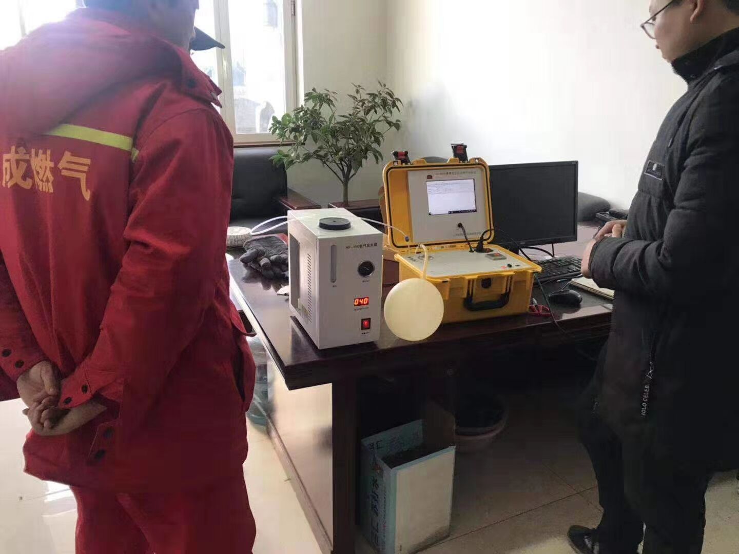 天然氣液質(zhì)分析實(shí)驗(yàn)室培訓(xùn)現(xiàn)場(chǎng)圖片