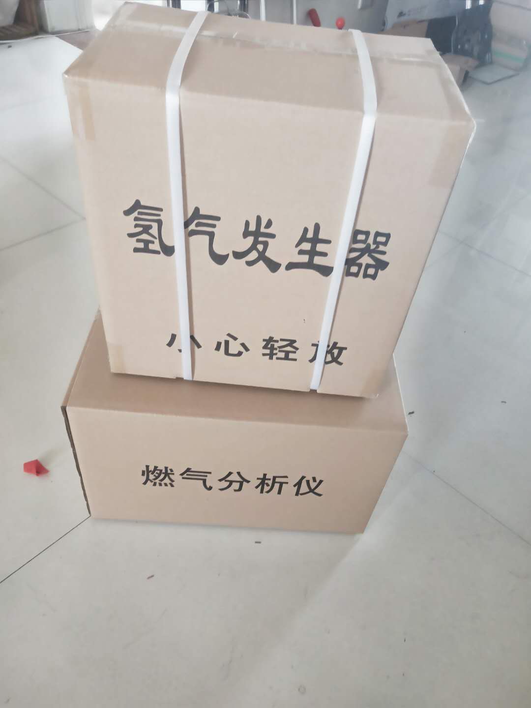 天然氣分析儀+高純氫氣發(fā)生器一套