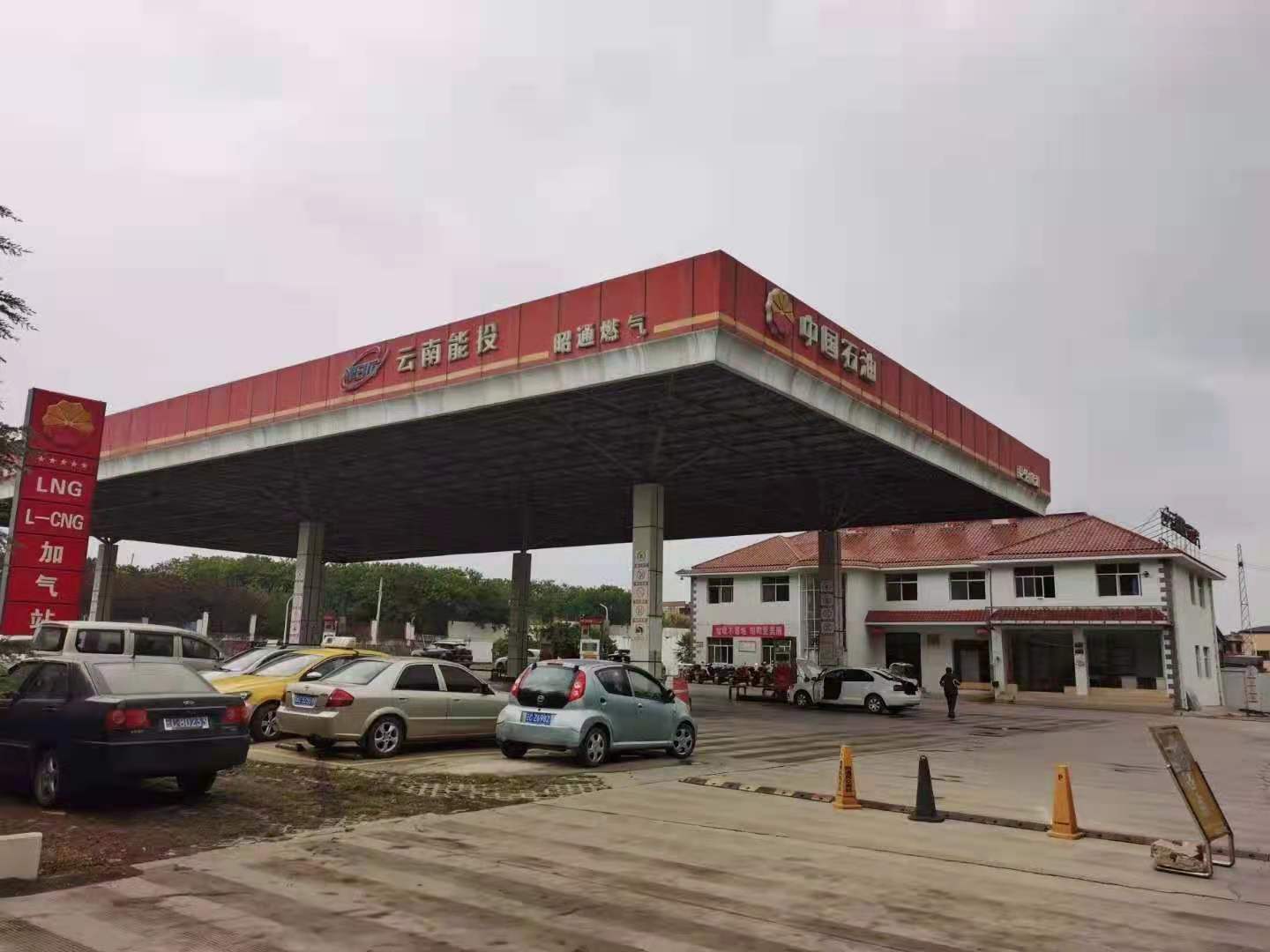 加氣站安裝現(xiàn)場